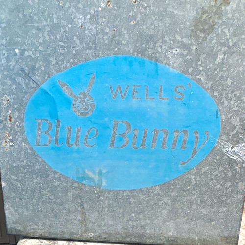 Vintage wells blue bunny - wells,